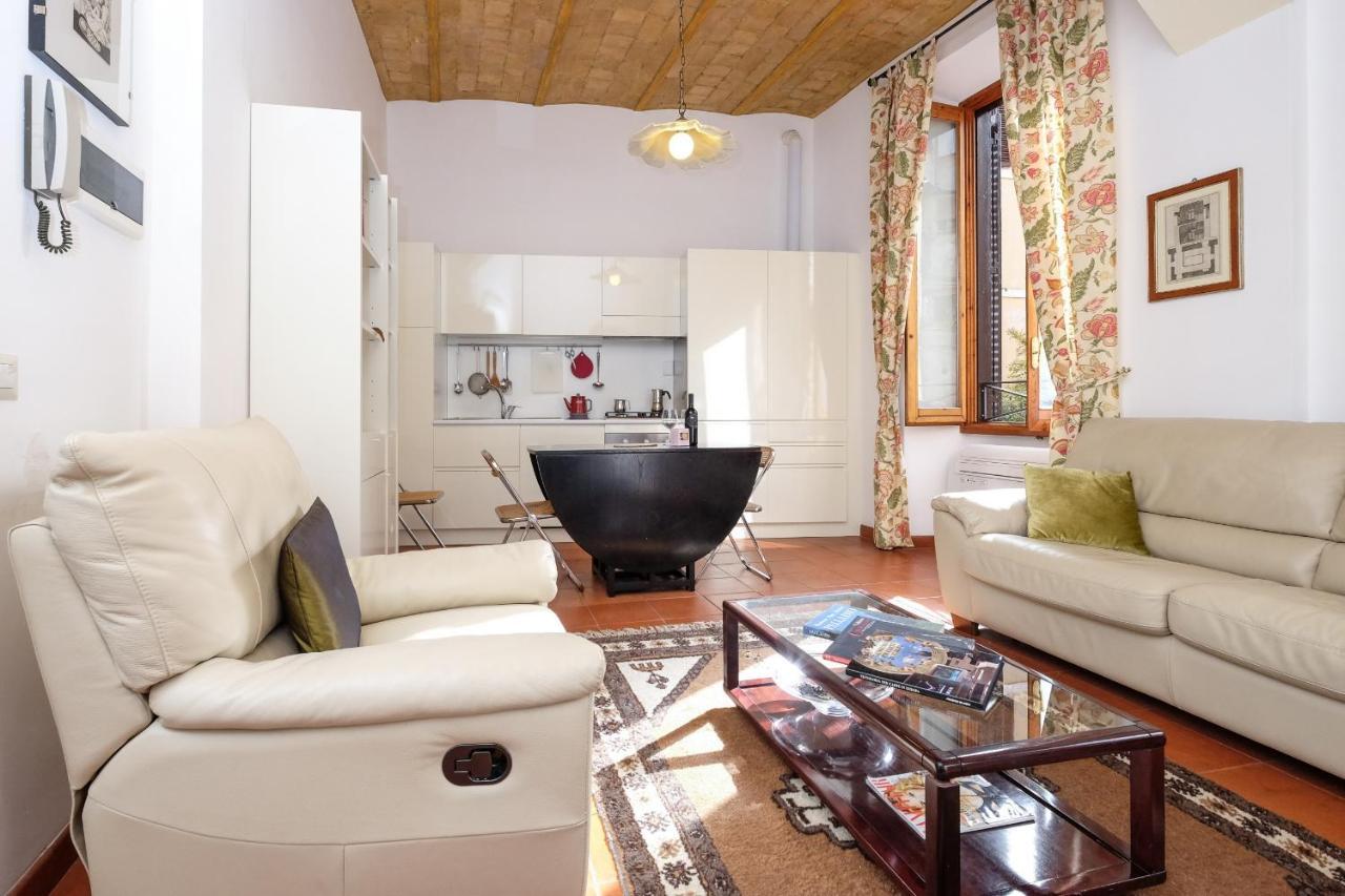 Trastevere Charming Retreat On Cobblestone Street Apartamento *