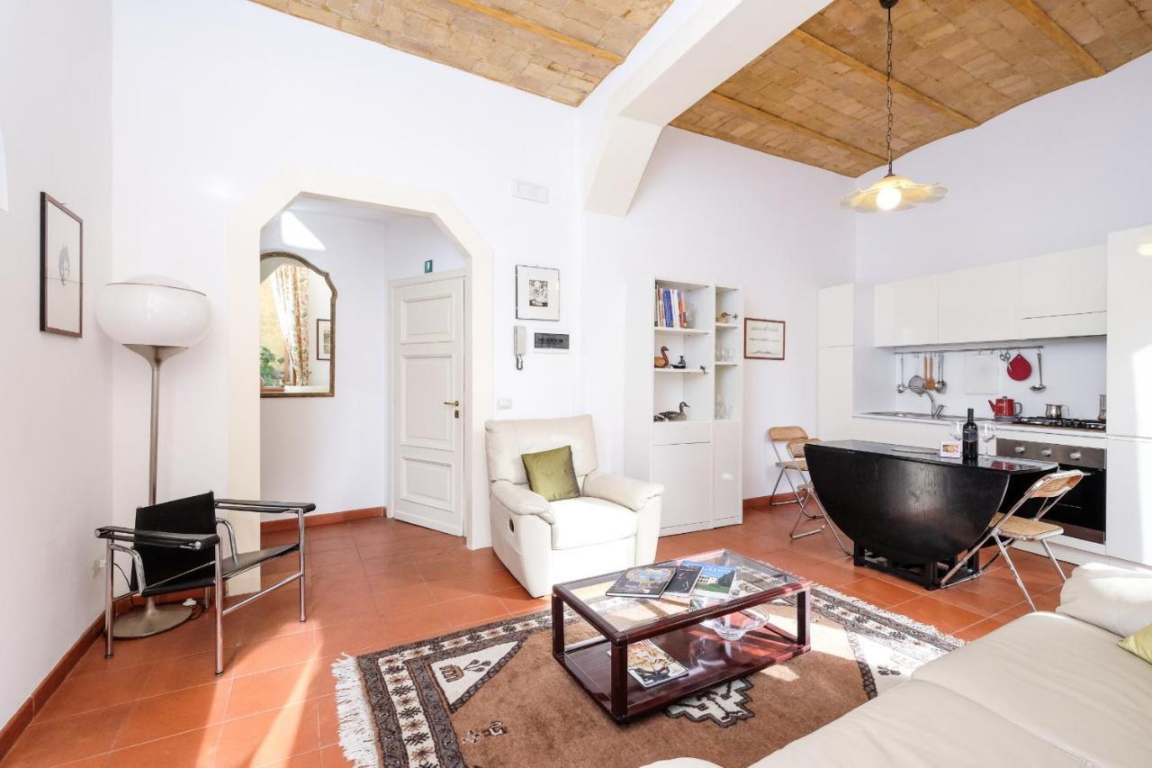 Trastevere Charming Retreat On Cobblestone Street Apartment Rome