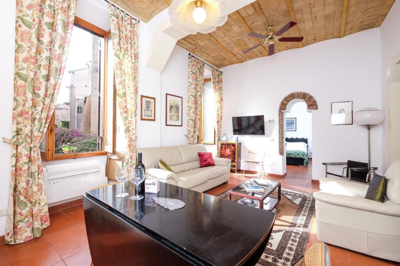 Trastevere Charming Retreat On Cobblestone Street Apartment Rome