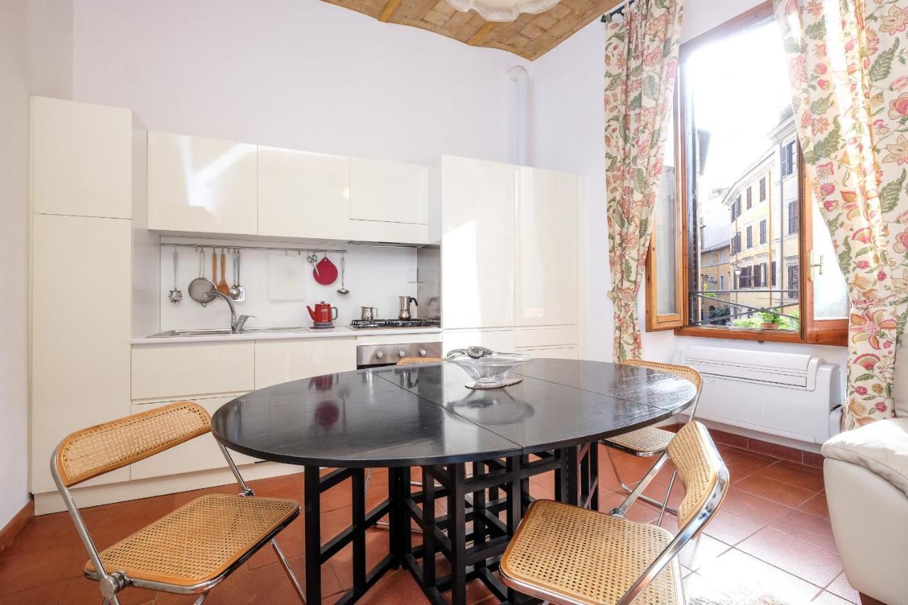 Trastevere Charming Retreat On Cobblestone Street Apartment Rome